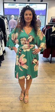 K-design V hals jurk met design C104